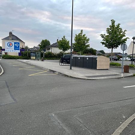 L'Atypique Hyper Centre Wifi Et Netflix Gratuit Apartment Mayenne Exterior foto