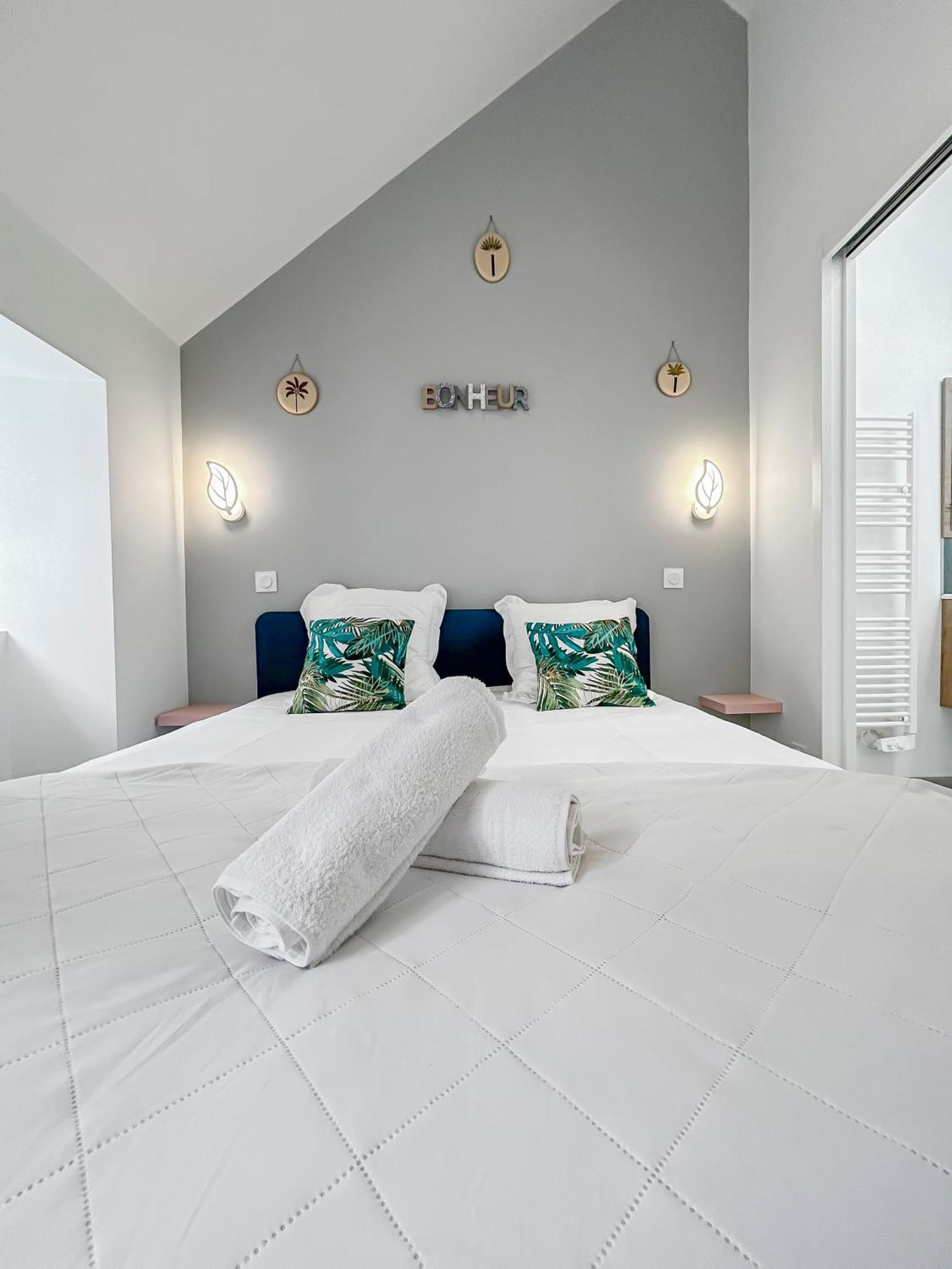 L'Atypique Hyper Centre Wifi Et Netflix Gratuit Apartment Mayenne Exterior foto