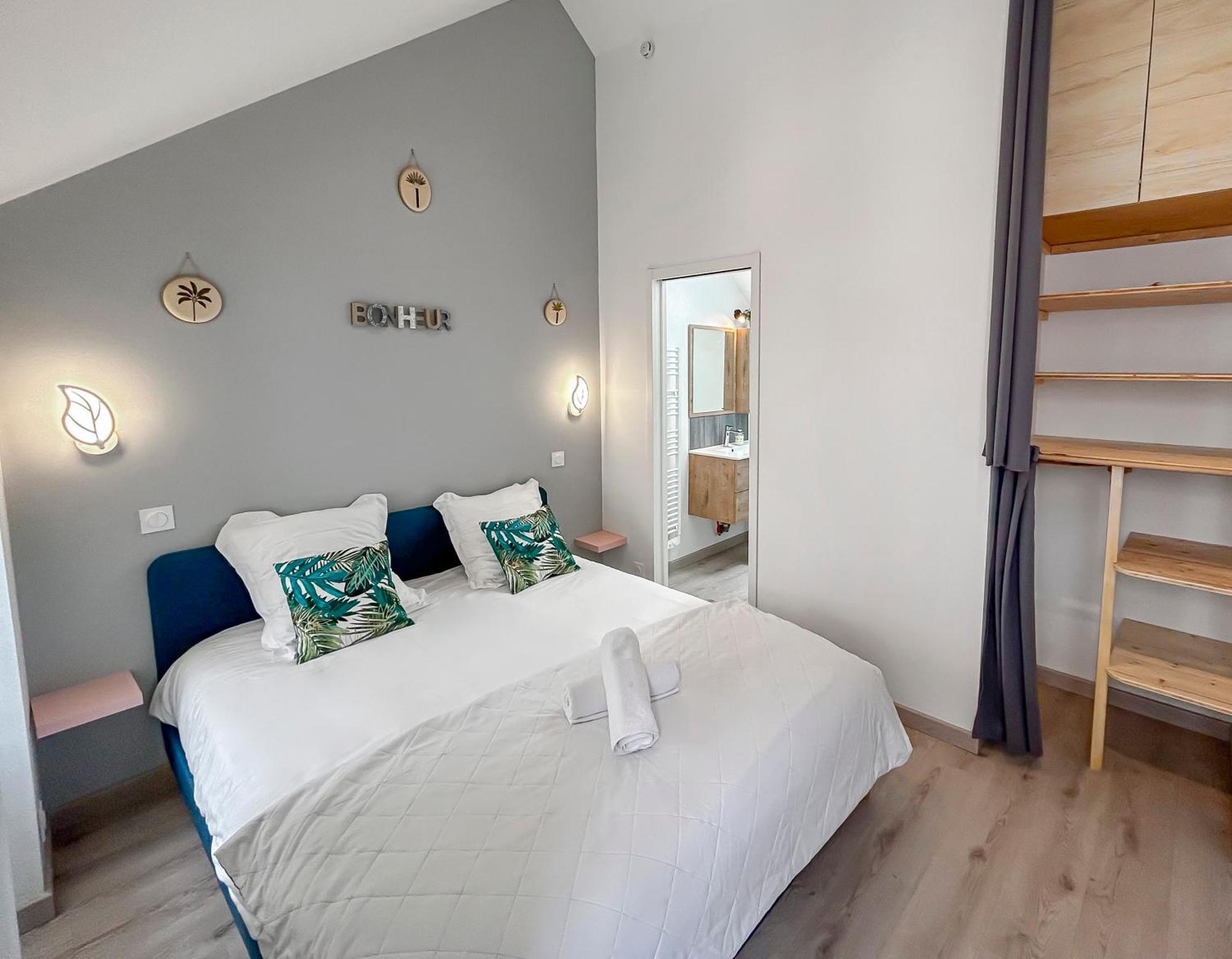 L'Atypique Hyper Centre Wifi Et Netflix Gratuit Apartment Mayenne Exterior foto