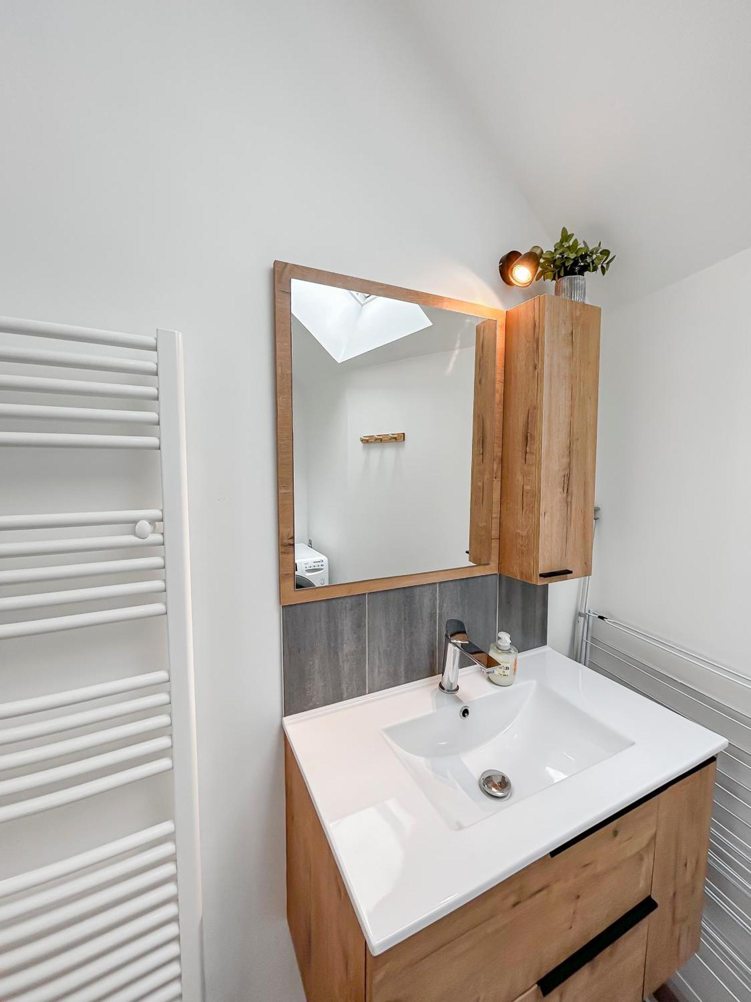 L'Atypique Hyper Centre Wifi Et Netflix Gratuit Apartment Mayenne Exterior foto