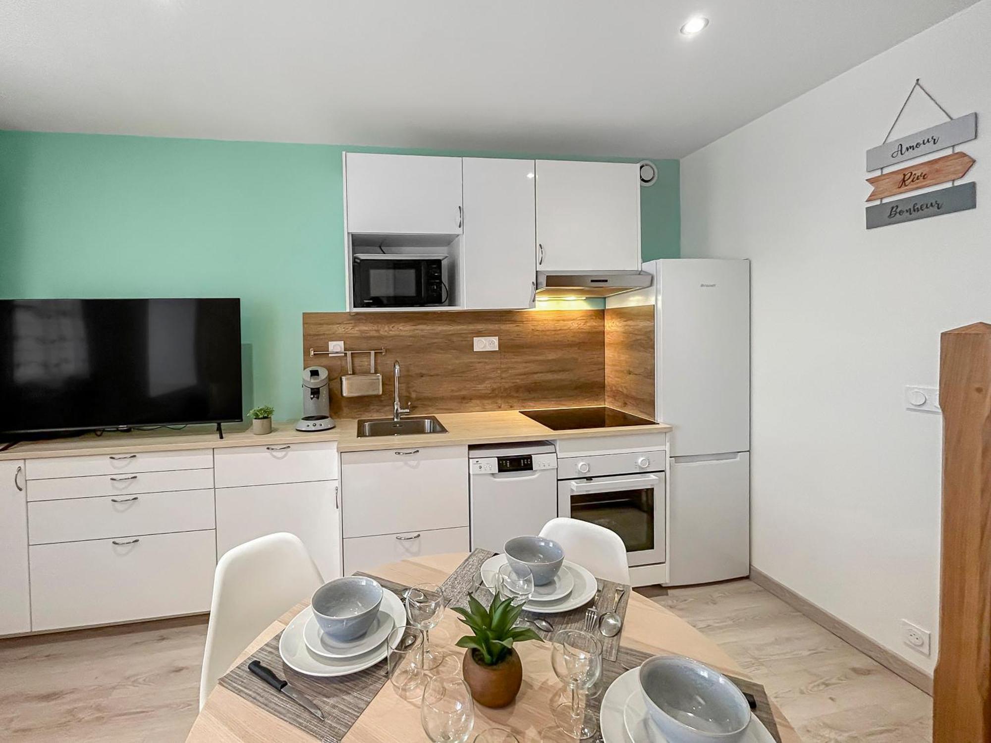 L'Atypique Hyper Centre Wifi Et Netflix Gratuit Apartment Mayenne Exterior foto